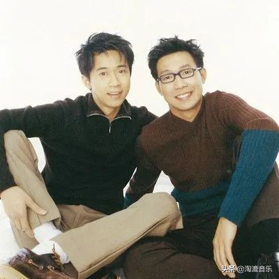 靠兒子“翻紅”的他是多少人的青春