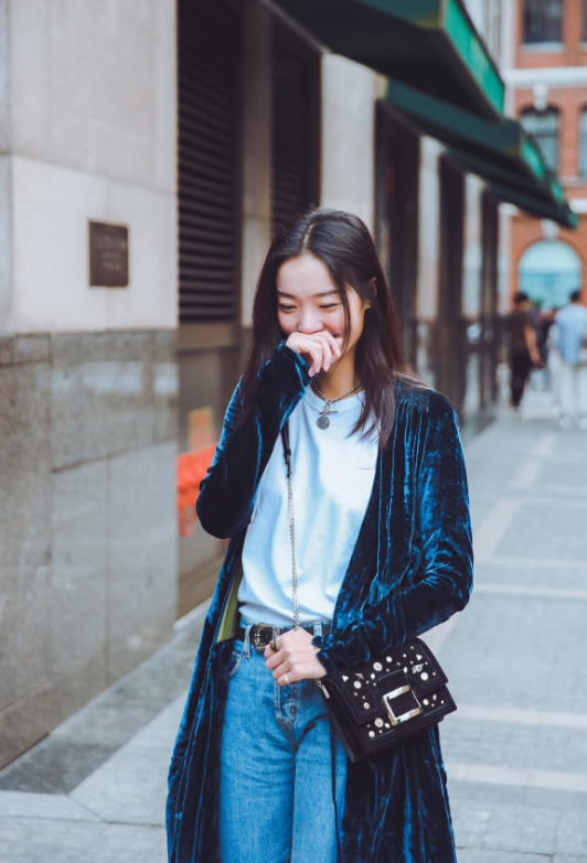 齊溪：娛樂圈的“奇女子”，穿帆布鞋走紅毯，顏值與實力並存