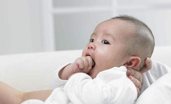 嬰兒剛出生什麼都不懂？你不知道，人生的第一年要學多少東西
