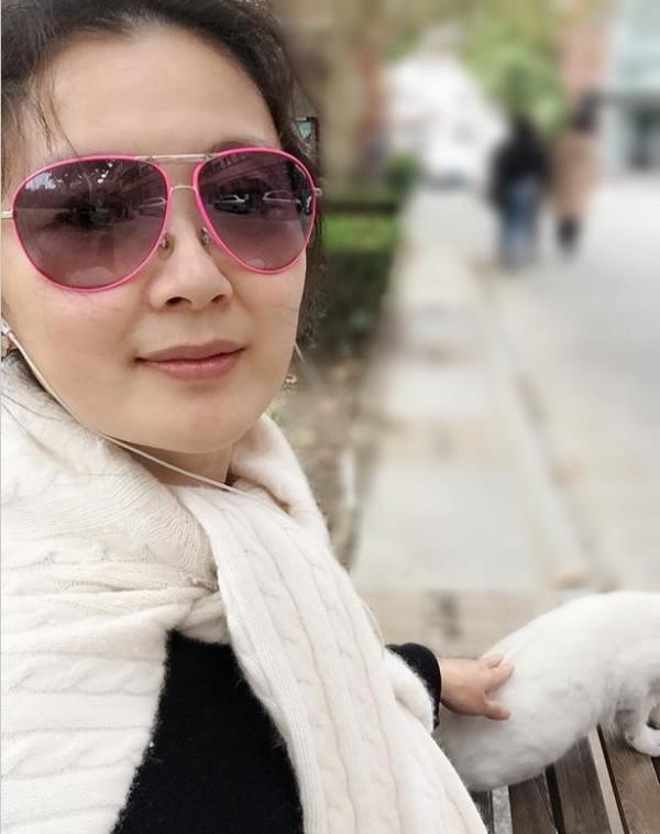 曾是校園女神,憑&quot;十六歲花季&quot;陳非兒走紅,46歲的池華瓊過得好嗎？