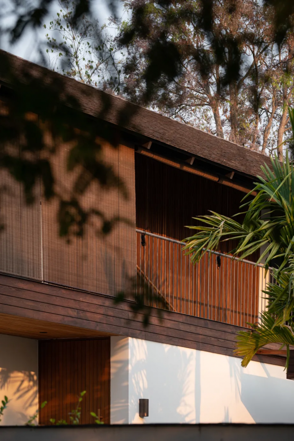 300㎡泰國山間豪宅，讓自然治癒生活