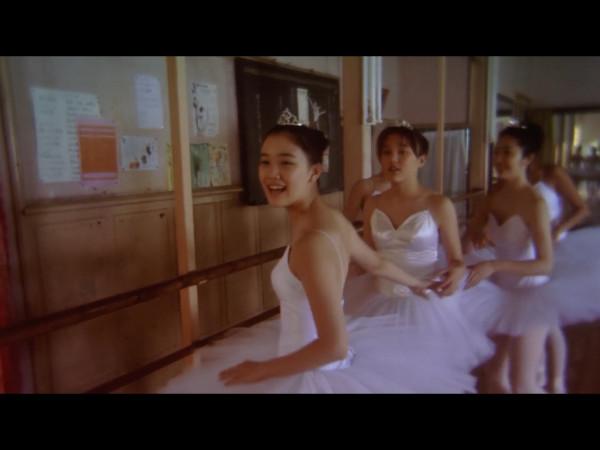 謊言竟然可以如此可愛，趙本山的兩個日本女徒弟，花兒與愛麗絲