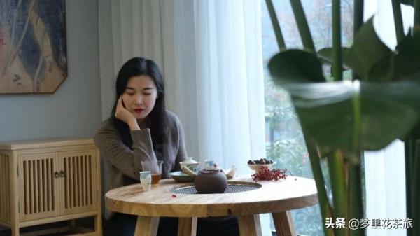 采薇姑娘 在武夷山販賣美好茶生活 &vert; 礫壤人物