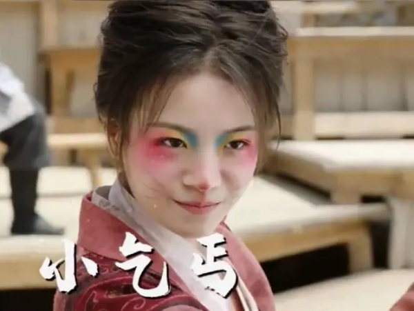 00小花誰能“殺出重圍”？張子楓文淇演技好，劉浩存李庚希有靠山