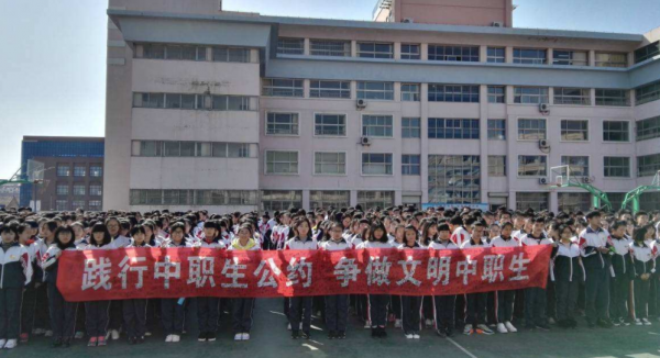 有關部門釋出通知，職校生實習有了新保障，家長的顧慮又少了一重