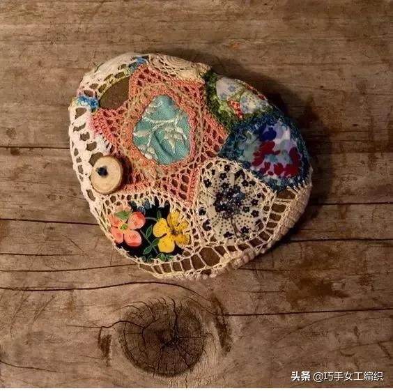路邊撿些石頭，用毛線鉤起來給它們穿&OpenCurlyDoubleQuote;新衣&rdquo;吧~（附圖解）