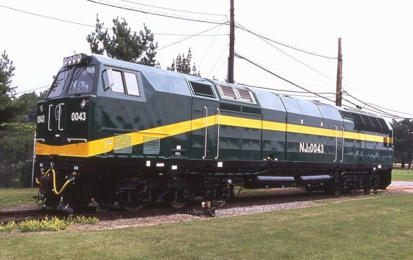 需要從美國進口車頭？我國高鐵技術那麼發達，青藏線為何不用？