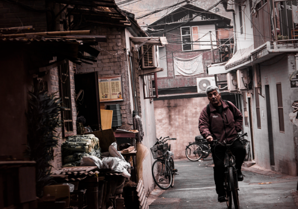 全球通貨膨脹加速，普通人應該如何應對？怎樣避免錢袋子縮水？