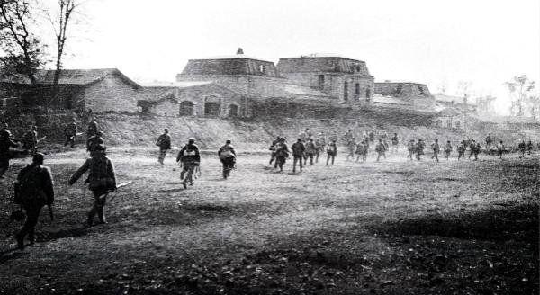 1957年，開國少將海邊垂釣不慎落水去世，真相揭開令人惋惜