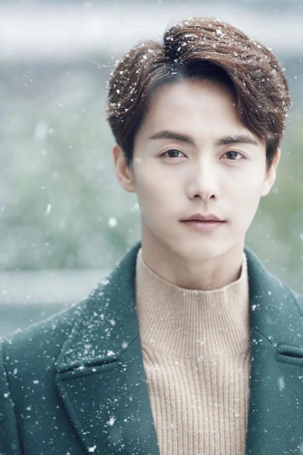 都說山東盛產美男子，這13位魯籍男星，個個五官端正，英氣逼人