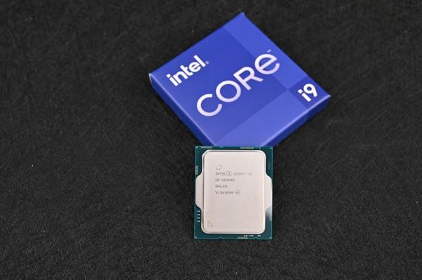 屠榜和大小狗，還有想知道什麼？十二代酷睿新平臺首發