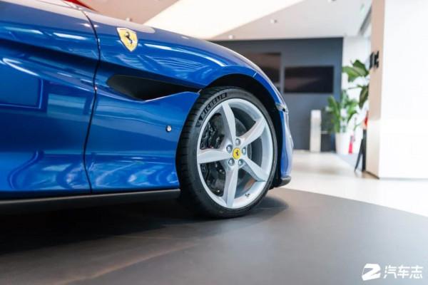 當法拉利和敞篷結合到一起時,看Portofino M就不能只看價格 當法拉利和敞篷結合到一起時,看Portofino M就不能只看價格