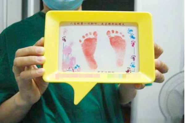 為什麼寶寶的胎毛要儲存下來？關於胎髮的相關知識，媽媽要知道哦