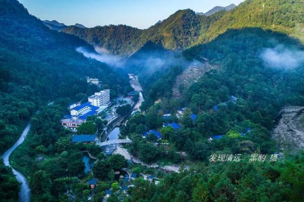 抄近路速登海拔1888米的廣東第二峰,下山途中意外受傷骨折 抄近路速登海拔1888米的廣東第二峰,下山途中意外受傷骨折