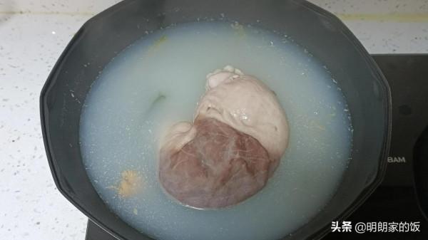 三口之家的一餐:蒸排骨、燉酥肉、醪糟小湯圓,太滿足了 三口之家的一餐:蒸排骨、燉酥肉、醪糟小湯圓,太滿足了