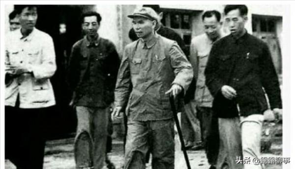 他是開國第一任福建省長,曾擔任最高檢察長20年,副國級活到83歲 他是開國第一任福建省長,曾擔任最高檢察長20年,副國級活到83歲