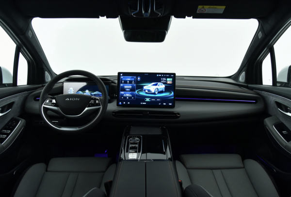 海綿矽負極片電池續航能超1000公里，AION LX PLUS到底貴不貴？