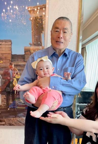 “老來得子”的5位男星,他81歲得女還想生,王剛兒子和外孫同歲 “老來得子”的5位男星,他81歲得女還想生,王剛兒子和外孫同歲