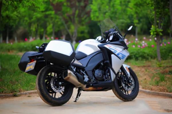 賽科龍運動旅行RG3,配6.75英寸TFT儀表,油箱容量20L,3.28萬起 賽科龍運動旅行RG3,配6.75英寸TFT儀表,油箱容量20L,3.28萬起