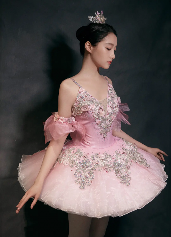 中國內地女演員關曉彤