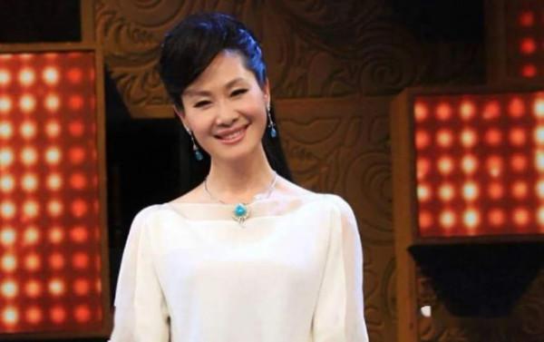 51歲的張邁，就這樣改寫了她的結局，苦盡甘來終無遺憾