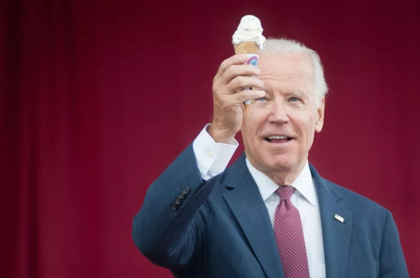 孟晚舟回國後，美國又對中國留學生出手了？華春瑩早已亮明立場