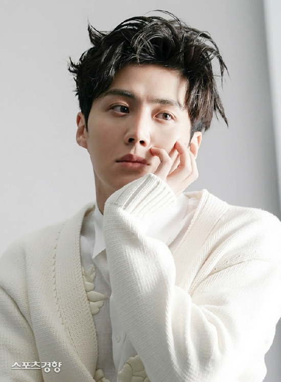 金宣虎被爆籤不平等條約，經紀公司否認有強制金宣虎簽約的陰謀論