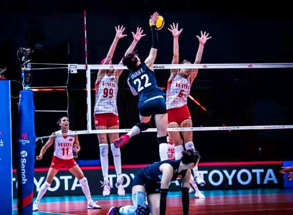 郎平不識貨?被拋棄之人徹底爆發帶隊進4強,總局給女排指明方向 郎平不識貨?被拋棄之人徹底爆發帶隊進4強,總局給女排指明方向