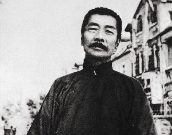 魯迅不為人知的一面：一生愛煙，想戒卻戒不掉，最後死於香菸