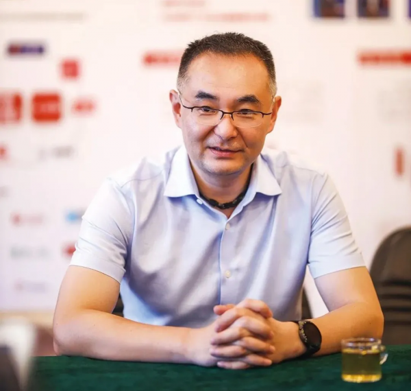 邱江:讓腎移植患者活下來活得好 邱江:讓腎移植患者活下來活得好