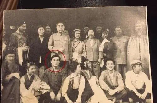 遊本昌：6歲與佛結緣，52歲演濟公，晚年為何賠光家產剃度出家？