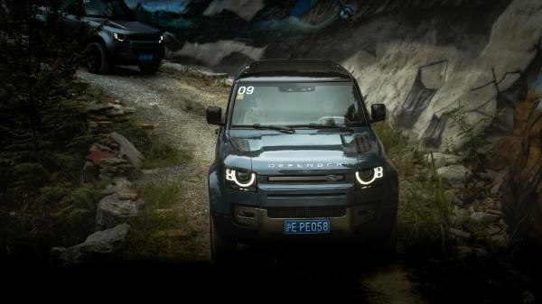 試時尚單品衛士90：路虎要棄武從文？