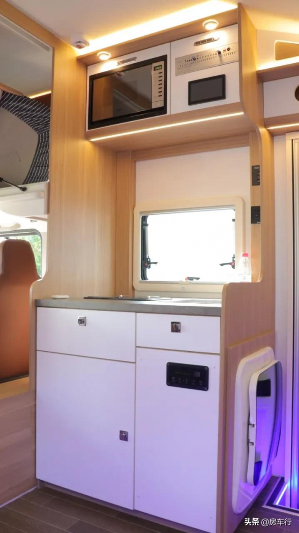 輕卡房車還帶拓展?大空間高性價比,網紅三號輕卡房車愛了愛了 輕卡房車還帶拓展?大空間高性價比,網紅三號輕卡房車愛了愛了