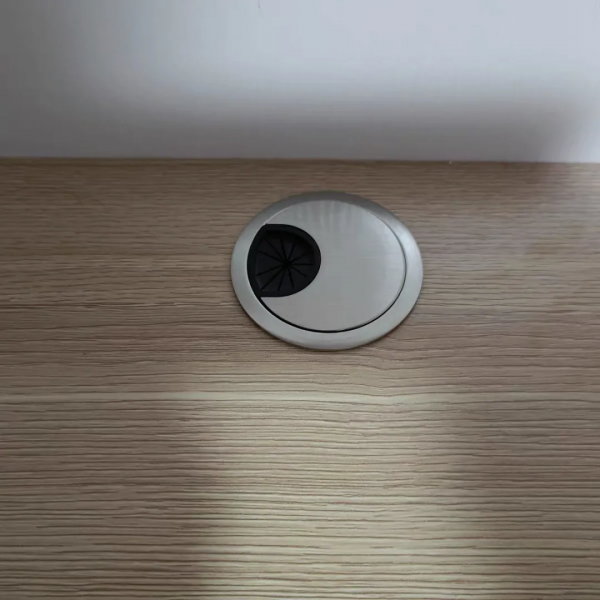 你家電視這麼裝，真是夠醜的