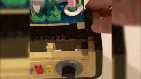 能親手組裝的童年老電視，復古配色，好看又好玩