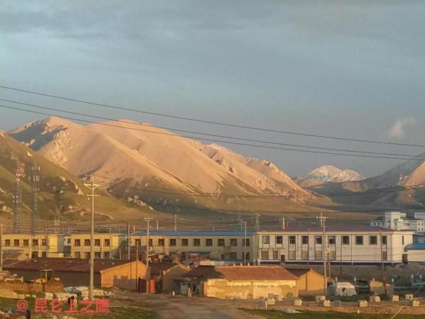 崑崙山的穿越——花石峽、冬給措納湖至香日德