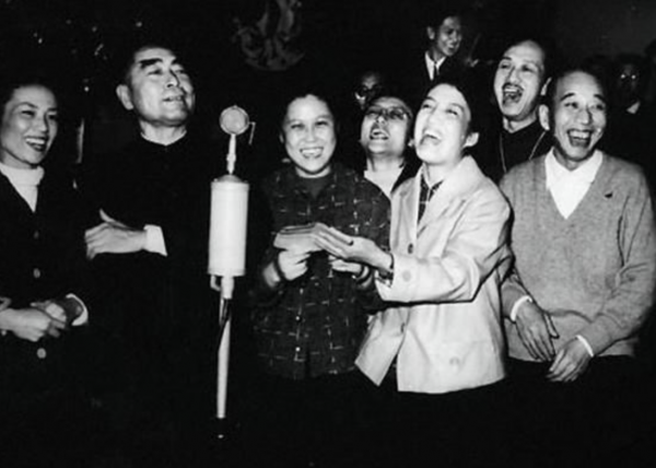 演員金迪：有幸，周總理近10次接見我，後來我52歲建立深圳衛視