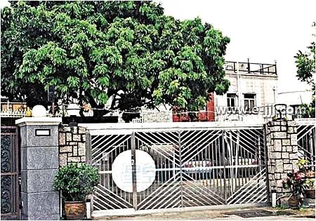 模範爸爸劉德華：為女兒請10個保鏢，三個保姆，還為女兒教育操心