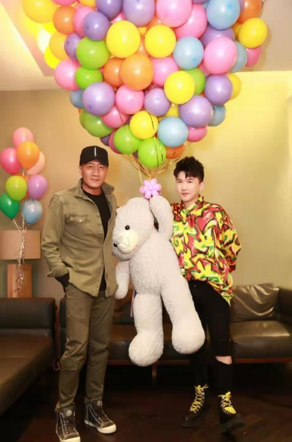 娛樂圈神奇現象探秘：閨蜜遍及半個娛樂圈，張大大為何這麼香？