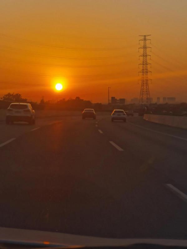 華為mate30怎麼拍夕陽 華為mate30怎麼拍夕陽