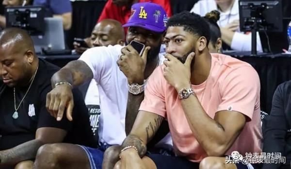 五款男女通吃的腕錶，哪款是你的菜？