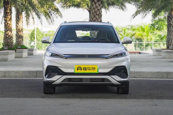 推出5款車型，最長續航510km，起售13&period;18萬，比亞迪元PLUS上市