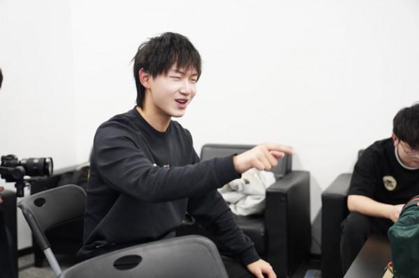 狼隊嫌KPL冠軍拿不夠，連K甲的冠亞都不放過？壓力來到Fly身上