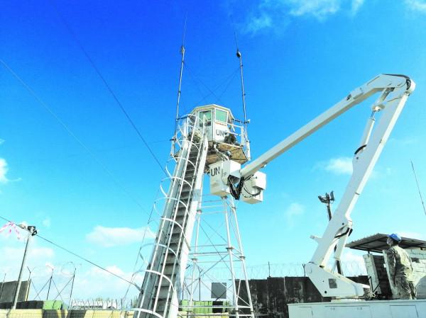 中國赴黎巴嫩維和多功能工兵分隊完成維和友軍觀察哨塔修繕任務