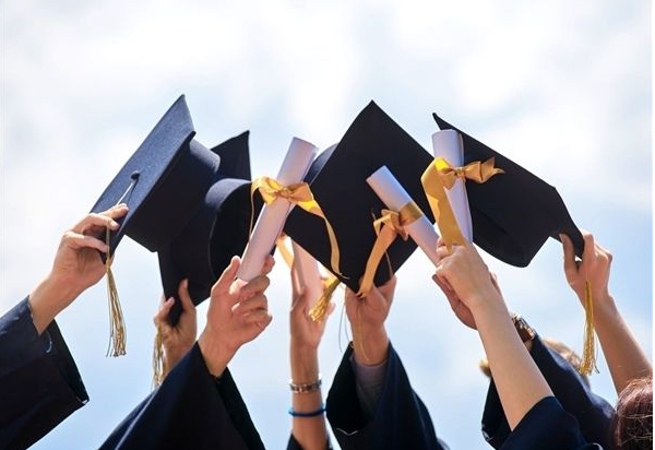 比公務員還要好的3個鐵飯碗崗位，競爭小易上岸，大學生可以考慮