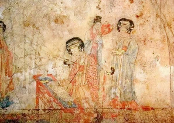 2003年，內蒙古出土一血紅棺材