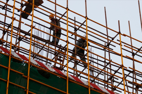 房價全線下跌後，損失慘重的不是炒房客，反倒是這5類人