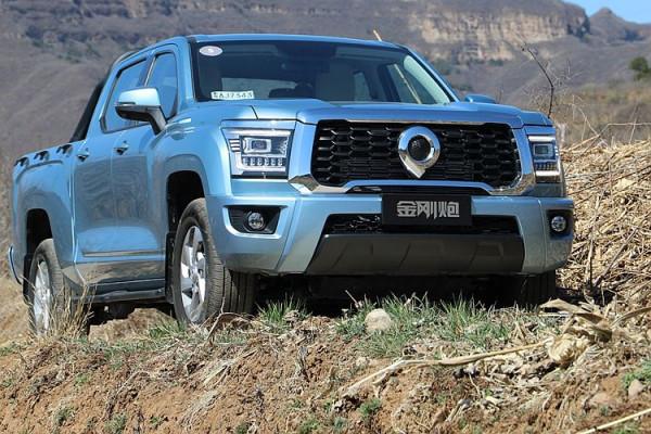 緊跟潮流的商用皮卡！試駕長城皮卡金剛炮