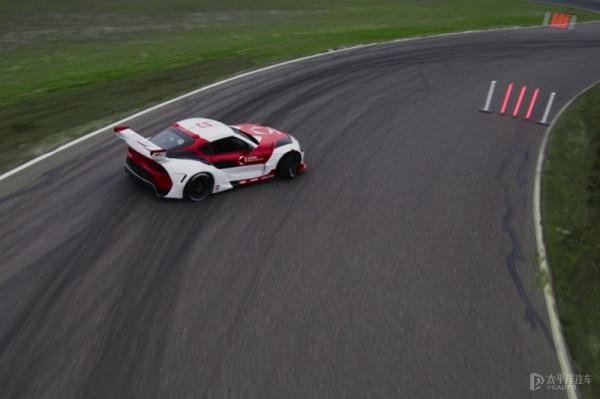 豐田Supra自動漂移測試車曝光 未來甩尾也能自動