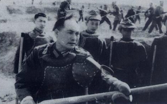 得知越軍活捉張萬年，43軍長急電127師部，張萬年怒道：胡說八道